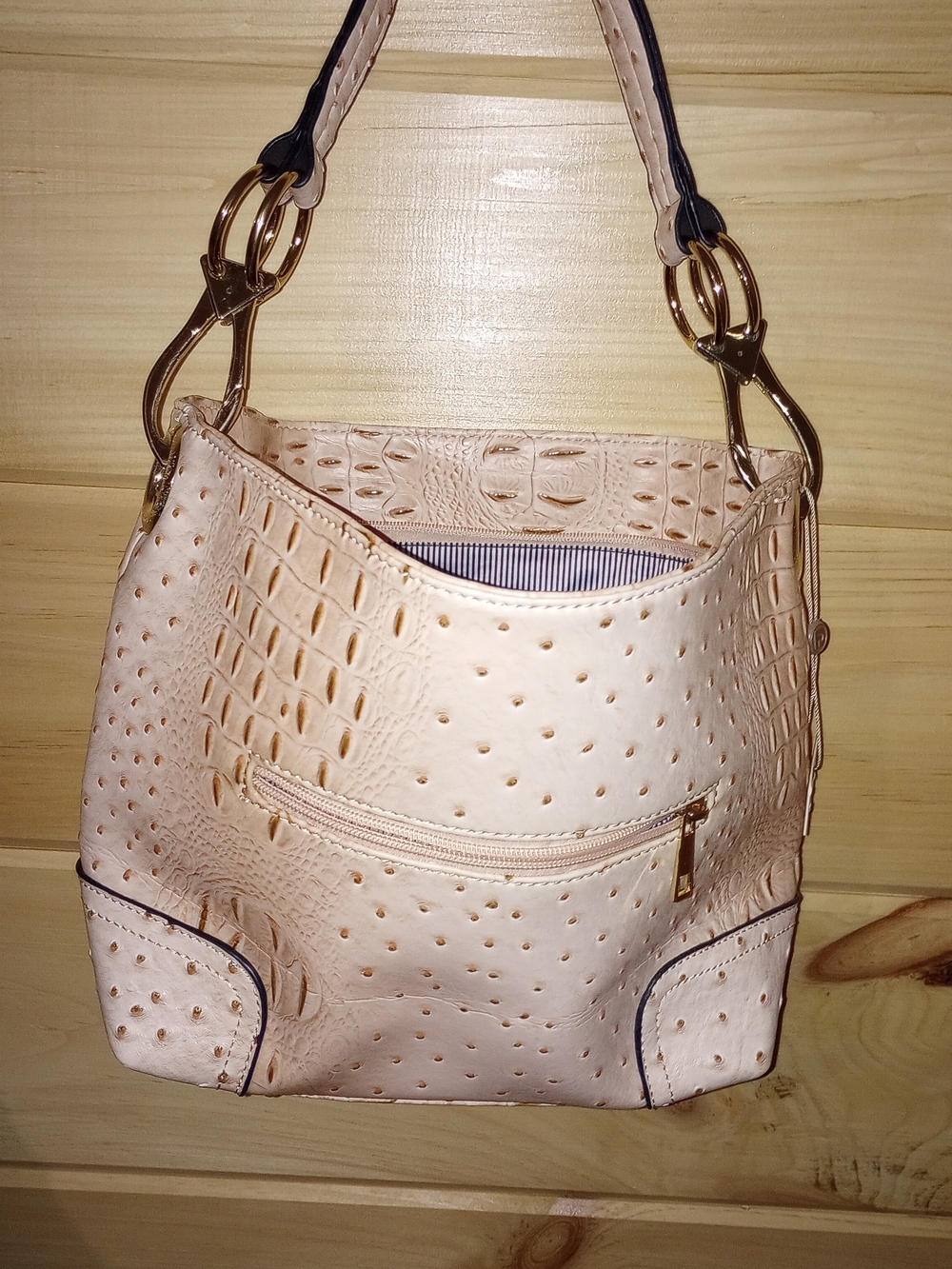 Women’s Cream Croc-Embossed Shoulder Bag
